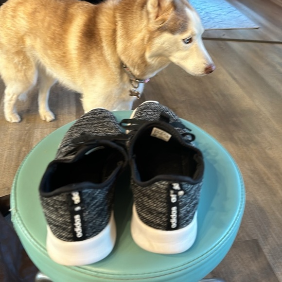 Adidas Cloud sneakers, white and black Size 10 - Picture 3 of 7